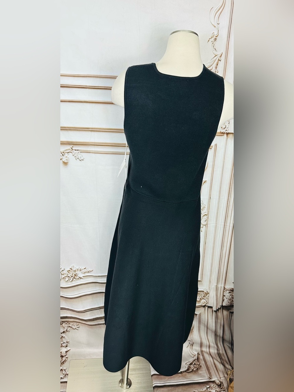 Classic Black Sleeveless Midi Dress with Pearl Floral Details - Picture 8 of 10